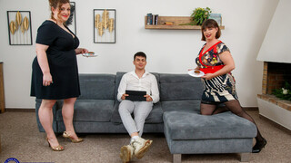 Ivana and Tess Join My Stepmom for a Threesome - бесплатное порно на GEEZ.TUBE