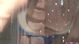Смотри Blonde & Brunette Shower Fuck - Big Boobs Action на GEEZ.TUBE - лучшие видео