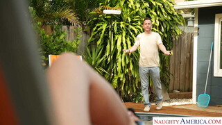 Sasha Pearl Sunbathes in Bikini, Gets Filled by Boyfriend's Kid - бесплатное порно на GEEZ.TUBE