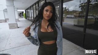 Outdoor Sex with a Tattooed Goddess - бесплатное порно на GEEZ.TUBE
