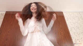 Смотри First Time Gagging and DP: Asian Sakura Lin на GEEZ.TUBE - лучшие видео