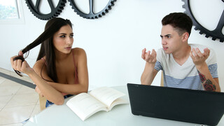 Teen Gianna Dior Gets Pounded in Doggystyle - бесплатное порно на GEEZ.TUBE