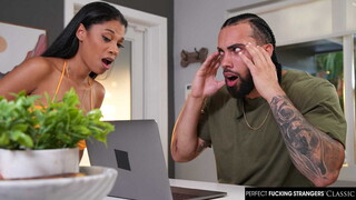 Eden West Trades Favors for Laptop Cash - бесплатное порно на GEEZ.TUBE