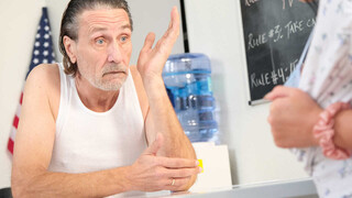 Big Natural Tits Charlotte Cross Gives Handjob to Steve Holmes - бесплатное порно на GEEZ.TUBE